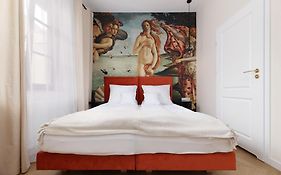 Hetman Main Square Apartments